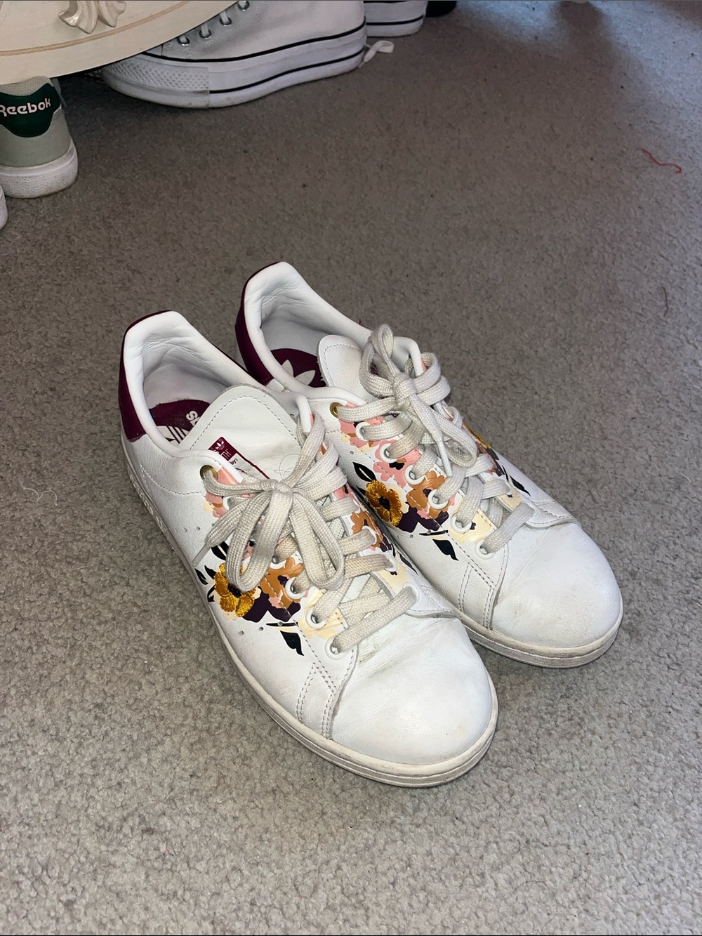 adidas White Leather Sneakers with Floral Print and Burgundy Collar